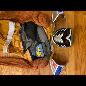 Power rangers gold ranger